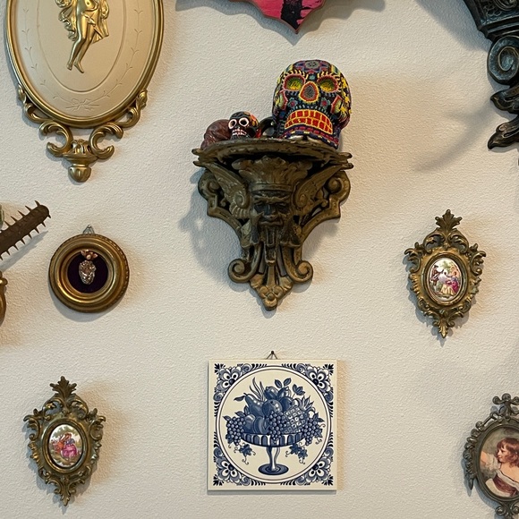 Song sung blue everybody knows one song sung blue every garden grows one - Picture 2 of 3